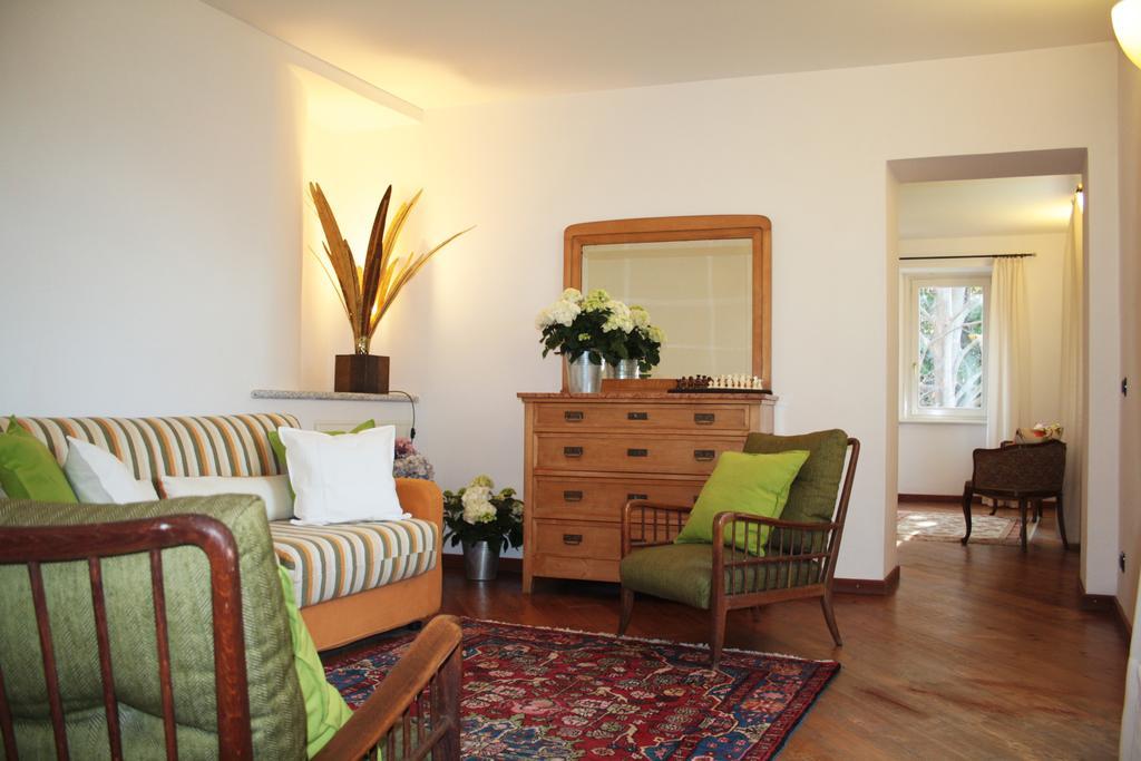 Antico Glicine B&B Maslianico Δωμάτιο φωτογραφία